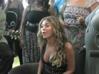 Beyonce śpiewa „Halo” w szpitalu w Singapurze