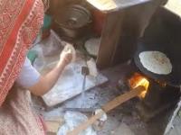 Cooking Show Amazing Cooking Skills 70 Years Old Woman Selling Dal with Ruti @Tk 10 Only