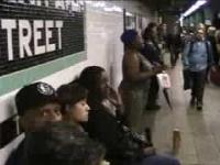 Beyoncé daje koncert w nowojorskim metrze