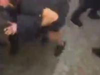 Policja pacyfikuje wściekłe karyńsko i jej sebiksa