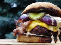 Chipotle Bacon Cheeseburger - Kuchnia Kwasiora