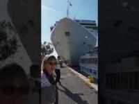 Cruise ship crashes into Venice dock