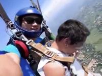Skok na spadochronie