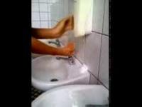 Typowa Polska Szkoła - idź umyj ręce