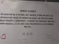 Gdańsk - nietypowa informacja na klatce schodowej