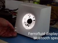 Głośnik Bluetooth z wyświetlaczem ferrofluidowym