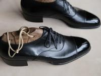 Ręcznie robione buty Oxfordy przez japońskich rzemieślników
