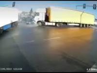 Zderzenie samochodów ciężarowych