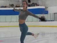 Kanadyjska łyżwiarka pokazuje swój talent