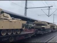 Ruski mieszkaniec w Niemczech jest wkurzeni widząc przejazd Czołgów