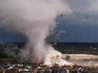 Ekstremalne tornado w Andover nagrane z drona