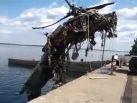 Ukraińcy wyłowili wrak zestrzelonego rosyjskiego helikoptera z rzeki Dniepr