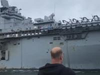 Okręt desantowy USS Kearsarge wpływa na Bałtyk