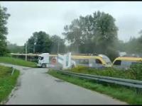 Wypadek na przejeździe kolejowo - drogowym w Przesławicach