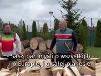 Łukaszenka rąbie drewno dla Europy. „Najważniejsze, żeby Duda i Morawiecki nie zamarzli”