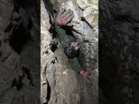 Pochylnia sprawia trudności | The slope causes difficulties | Cave | 4K | shorts cave jaskinia