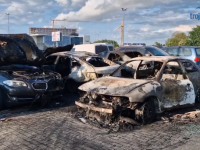 Przy lotnisku w Gdańsku spłonęło 10 samochodów