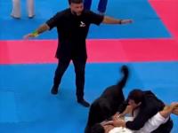 Czarny  ̶p̶a̶s̶  pies w judo