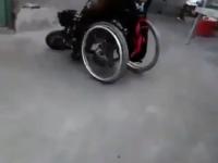 Genialny wynalazek dla niepełnosprawnych na wózkach