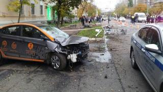 Число погибших в ДТП на остановке в Москве возросло до трех